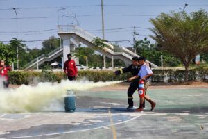 หลักสูตรดับเพลิงขั้นต้น และฝึกซ้อมอพยพหนีไฟ